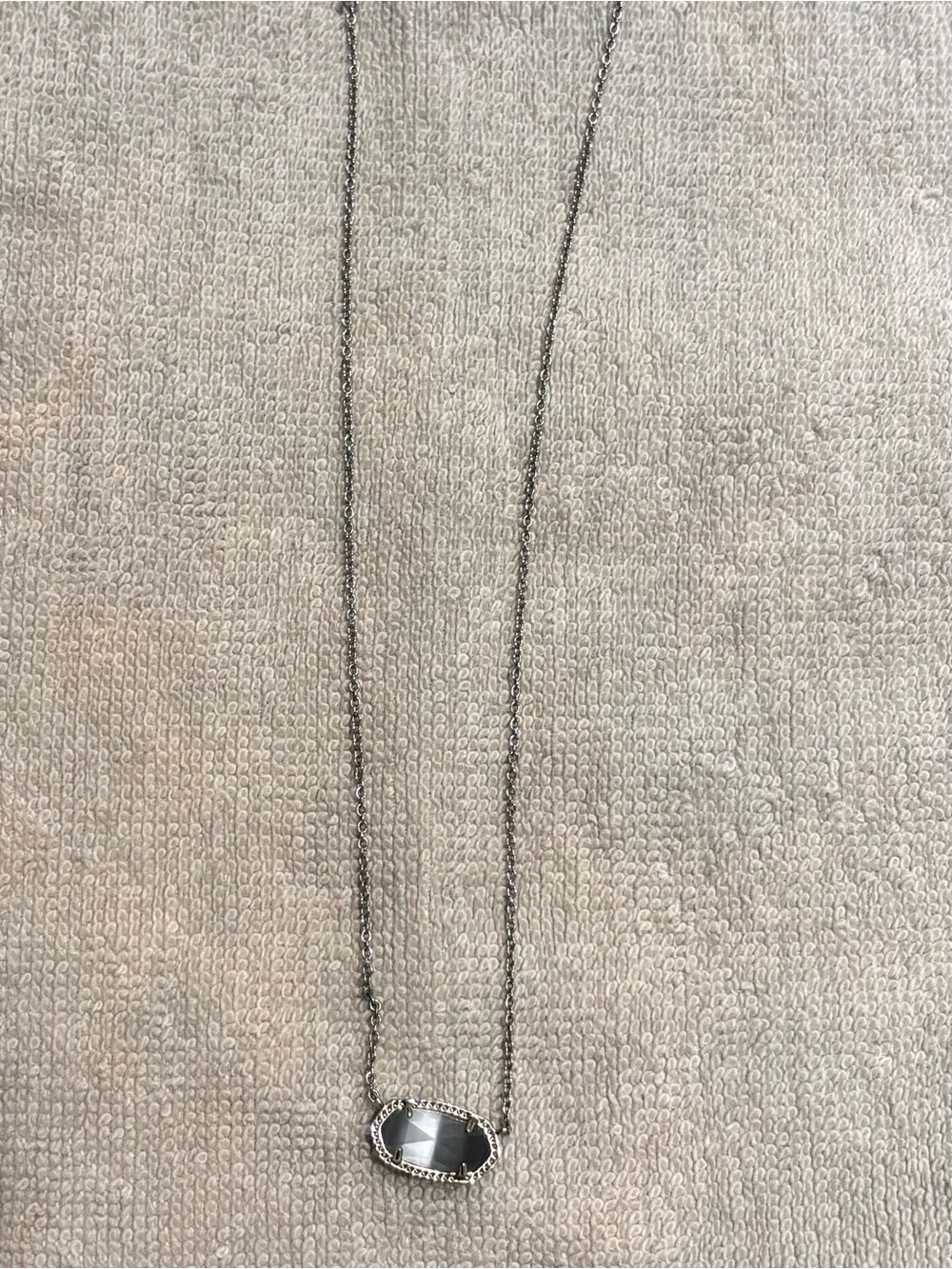 Kendra Scott Silver Gray Oval Pendant Necklace